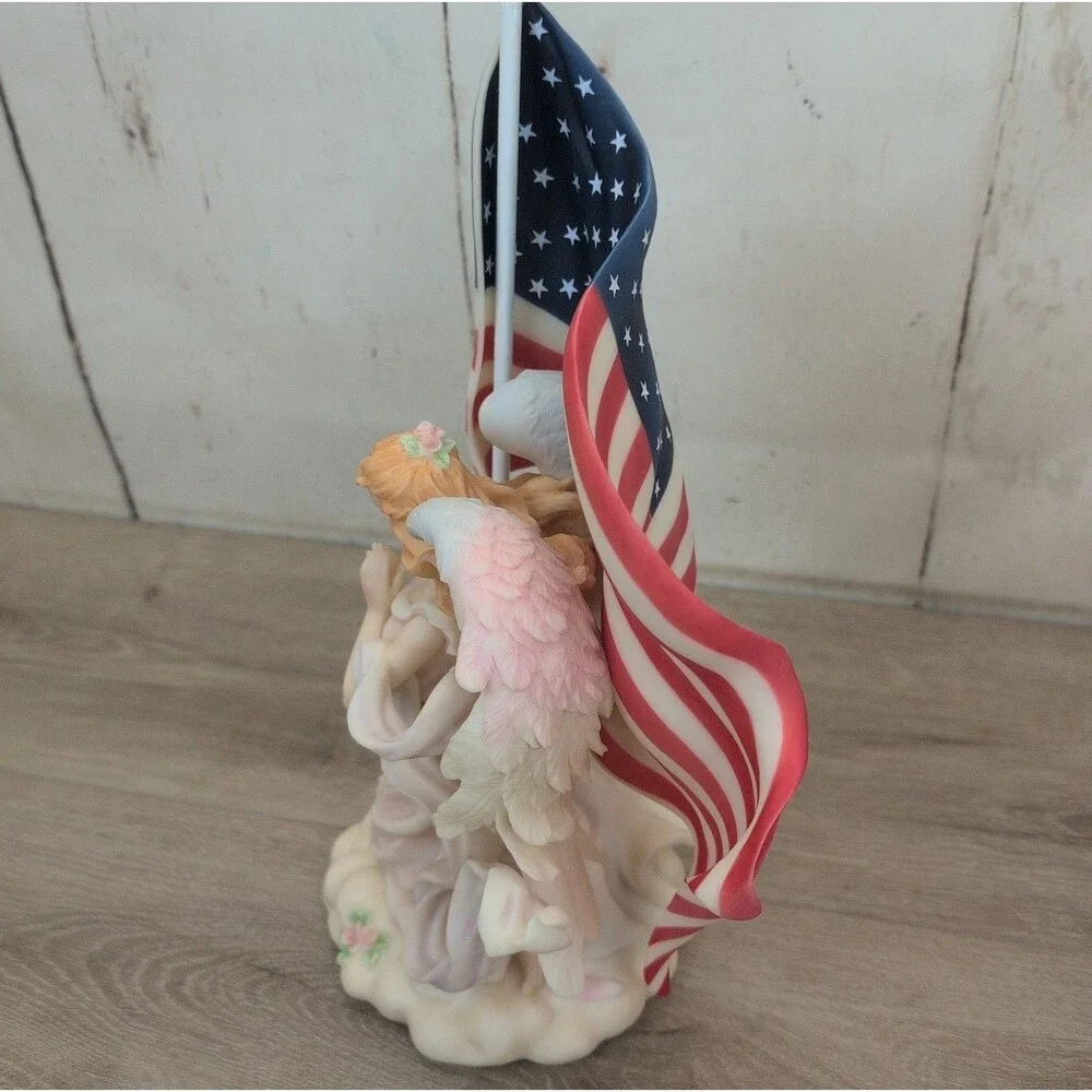 Seraphim Classics Heaven On Earth Glory “ In God We Trust “ Item #80783 W/ Box